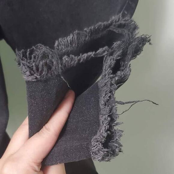 We The Free by Free People Faded Black Raw Hem High-Rise Jeans Size 27 - Picture 8 of 11